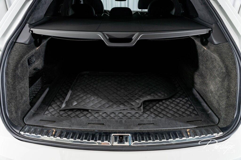 2023 Bentley Bentayga V8 North Miami Beach FL