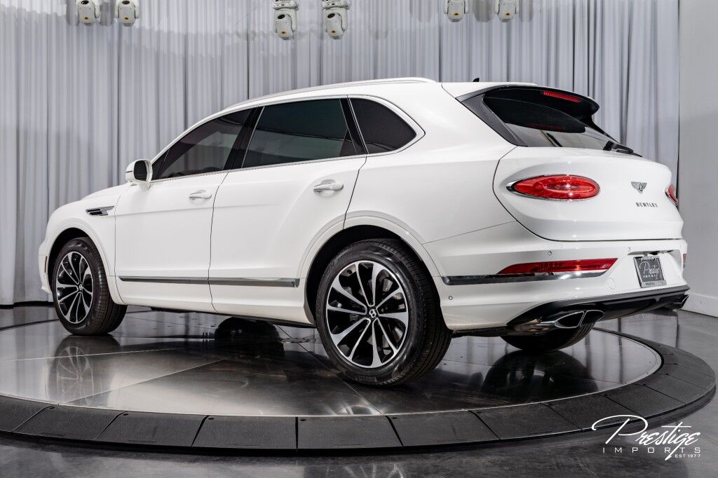 2023 Bentley Bentayga V8 North Miami Beach FL