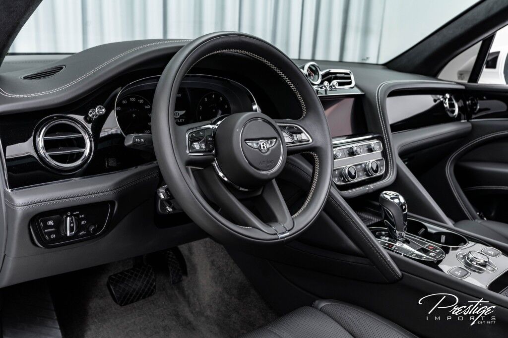 2023 Bentley Bentayga V8 North Miami Beach FL