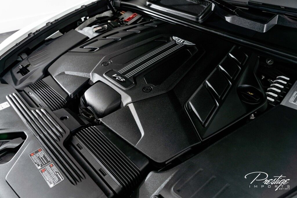 2023 Bentley Bentayga V8 North Miami Beach FL