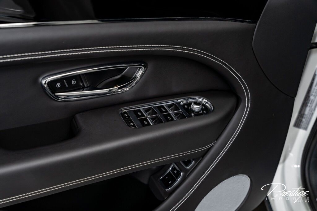 2023 Bentley Bentayga V8 North Miami Beach FL