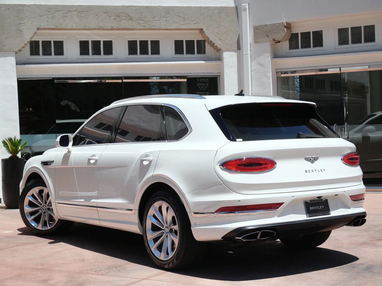 2023 Bentley Bentayga V8 V8 Lawrence KS