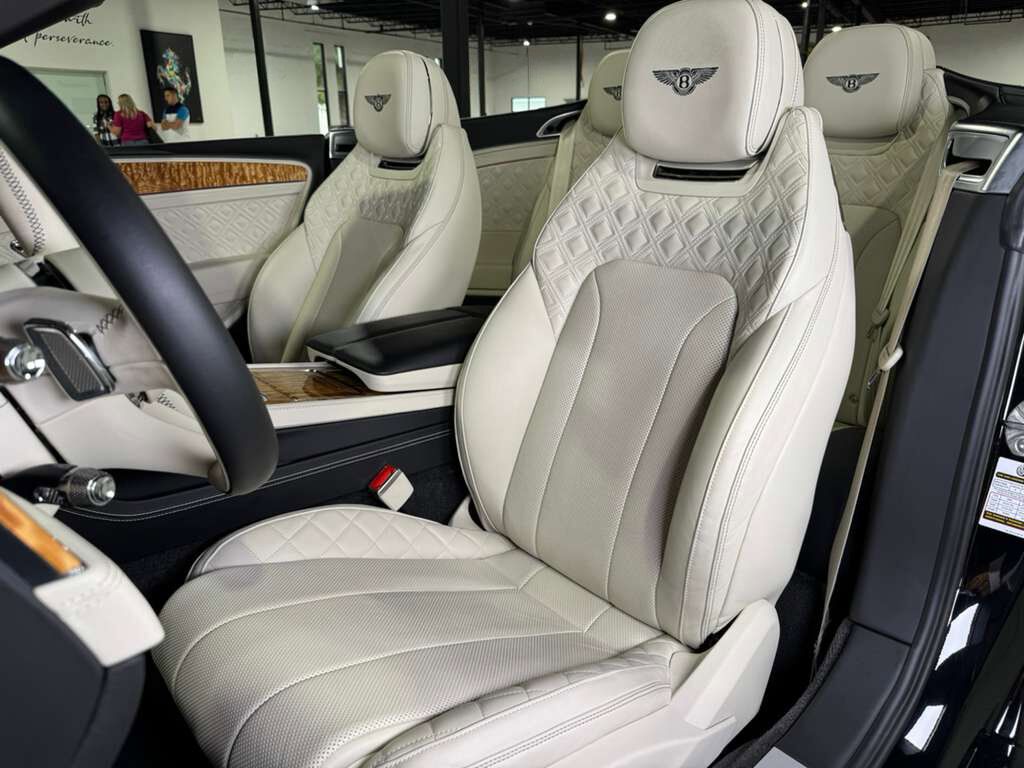 2023 Bentley Continental GTC Azure Naim audio system, rotating display AND MUCH MORE!! Fort Lauderdale FL
