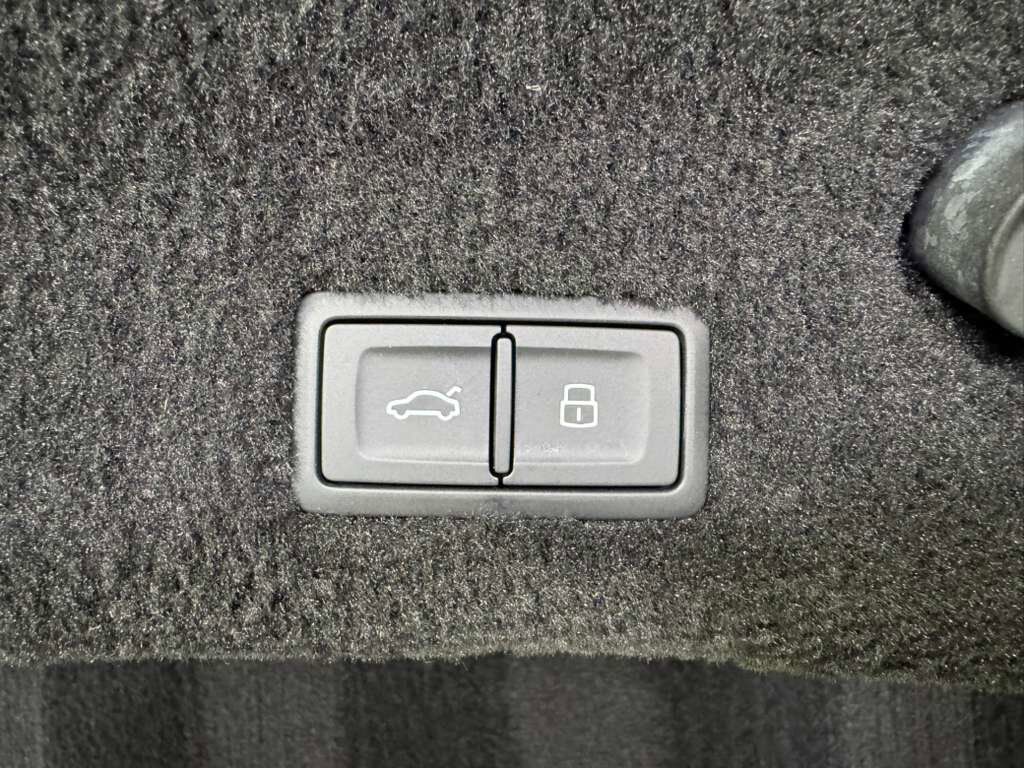 2023 Bentley Continental GTC Azure Naim audio system, rotating display AND MUCH MORE!! Fort Lauderdale FL
