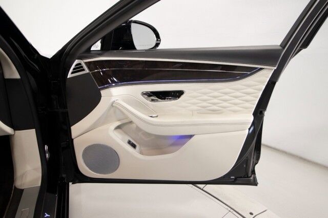 2023 Bentley Flying Spur Azure ($285,310 MSRP!!) *BIG OPTION LIST* *BLACKOUT PACKAGE* *REFRIGERATED COOLER* San Diego CA