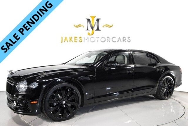 2023 Bentley Flying Spur Azure ($285,310 MSRP!!) *BIG OPTION LIST* *BLACKOUT PACKAGE* *REFRIGERATED COOLER*