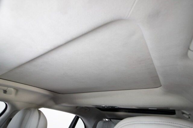 2023 Bentley Flying Spur Azure V8 ($276,000 MSRP!) *BLACKLINE SPECIFICATION* *BANG & OLUFSEN SOUND* *ONLY 6300 MILES* *CARBON FIBER VENEER* San Diego CA