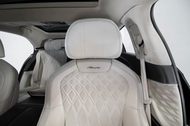 2023 Bentley Flying Spur Azure V8 ($276,000 MSRP!) *BLACKLINE SPECIFICATION* *BANG & OLUFSEN SOUND* *ONLY 6300 MILES* *CARBON FIBER VENEER* San Diego CA