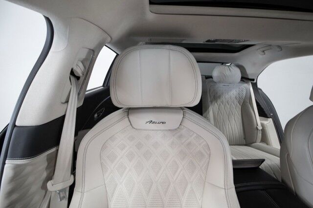 2023 Bentley Flying Spur Azure V8 ($276,000 MSRP!) *BLACKLINE SPECIFICATION* *BANG & OLUFSEN SOUND* *ONLY 6300 MILES* *CARBON FIBER VENEER* San Diego CA