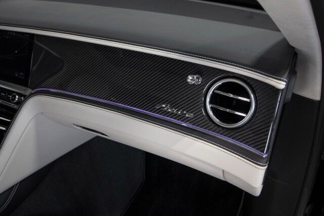 2023 Bentley Flying Spur Azure V8 ($276,000 MSRP!) *BLACKLINE SPECIFICATION* *BANG & OLUFSEN SOUND* *ONLY 6300 MILES* *CARBON FIBER VENEER* San Diego CA