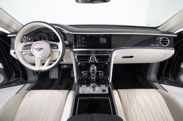 2023 Bentley Flying Spur Azure V8 ($276,000 MSRP!) *BLACKLINE SPECIFICATION* *BANG & OLUFSEN SOUND* *ONLY 6300 MILES* *CARBON FIBER VENEER* San Diego CA