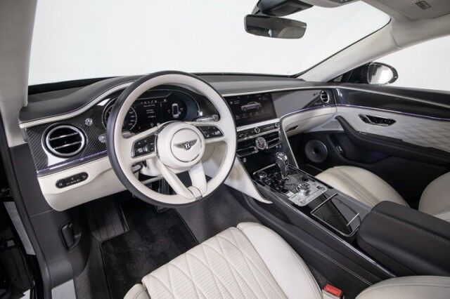 2023 Bentley Flying Spur Azure V8 ($276,000 MSRP!) *BLACKLINE SPECIFICATION* *BANG & OLUFSEN SOUND* *ONLY 6300 MILES* *CARBON FIBER VENEER* San Diego CA