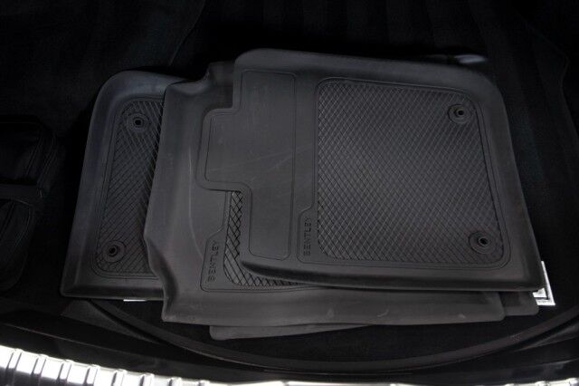 2023 Bentley Flying Spur S Hybrid ($293,730 MSRP!!) *$50,505 IN FACTORY OPTIONS* *ONLY 5400 MILES* *ICE ON HOTSPUR RED* *SAVE $104,000 OFF NEW* San Diego CA