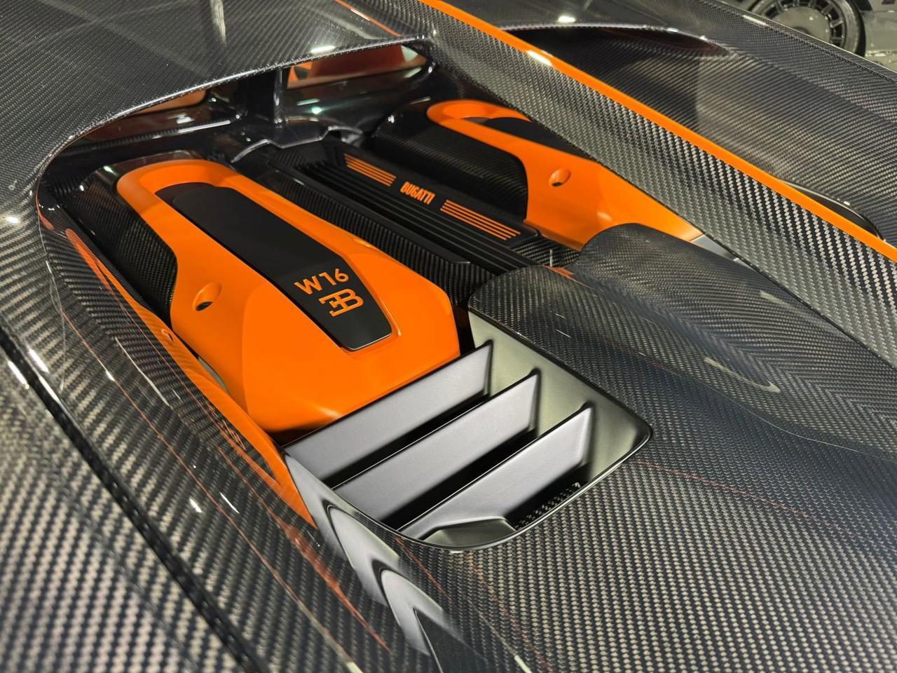 2023 Bugatti Chiron Pur Sport 1/60 for the world, full exposed carbon body/wheels!! Fort Lauderdale FL