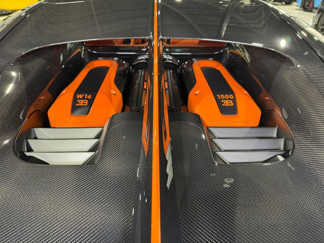 2023 Bugatti Chiron Pur Sport 1/60 for the world, full exposed carbon body/wheels!! Fort Lauderdale FL