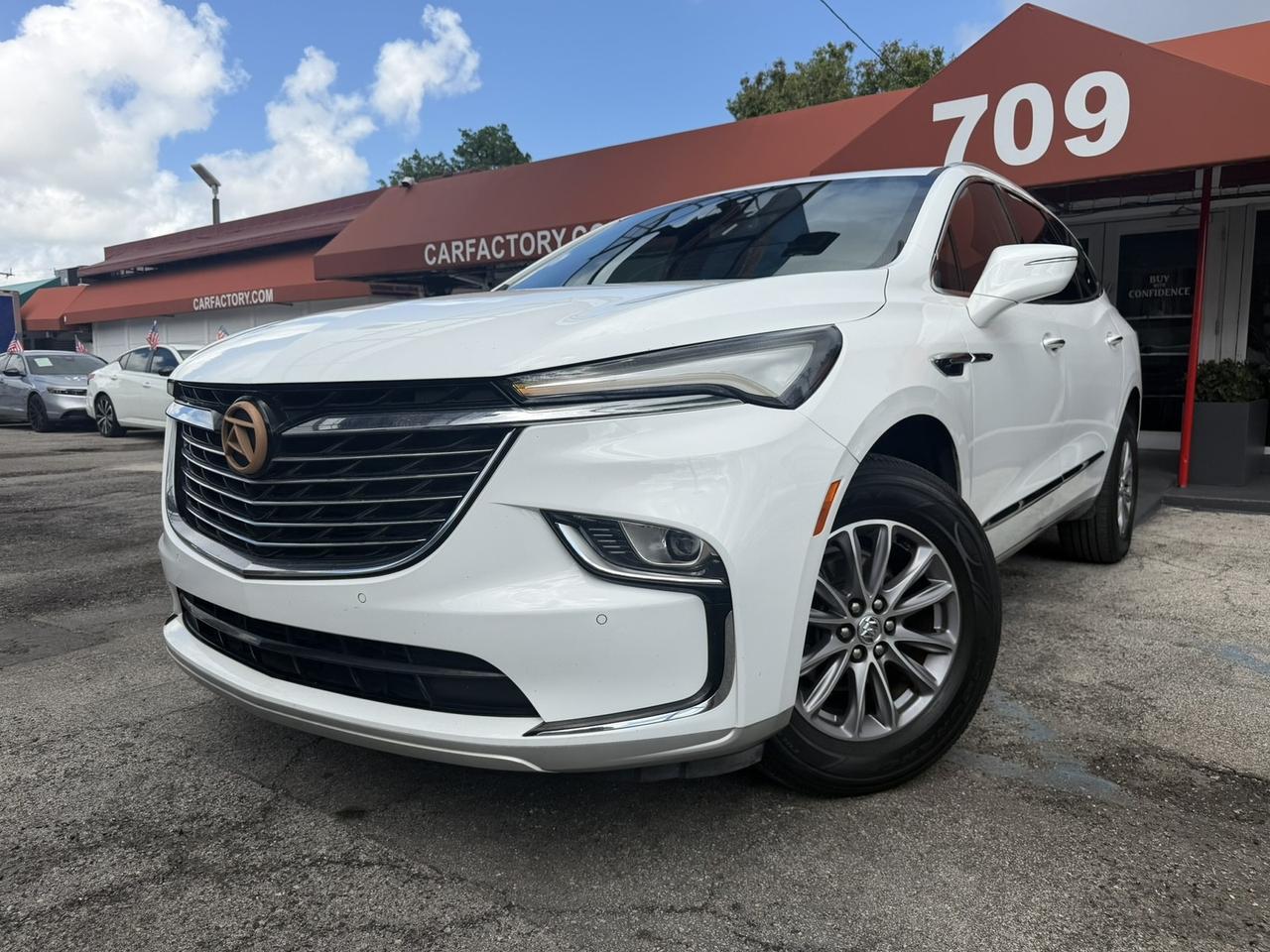 2023 Buick Enclave Essence