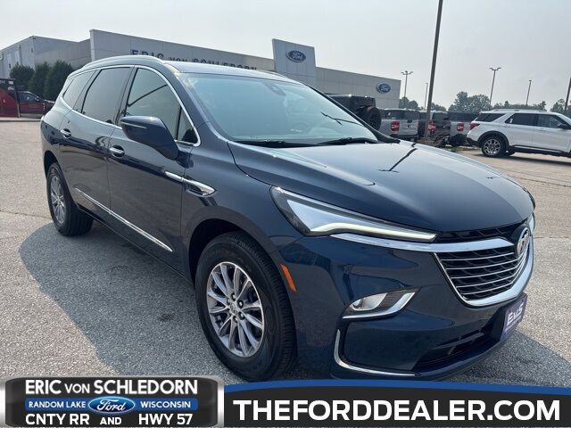 2023 Buick Enclave Essence Milwaukee WI