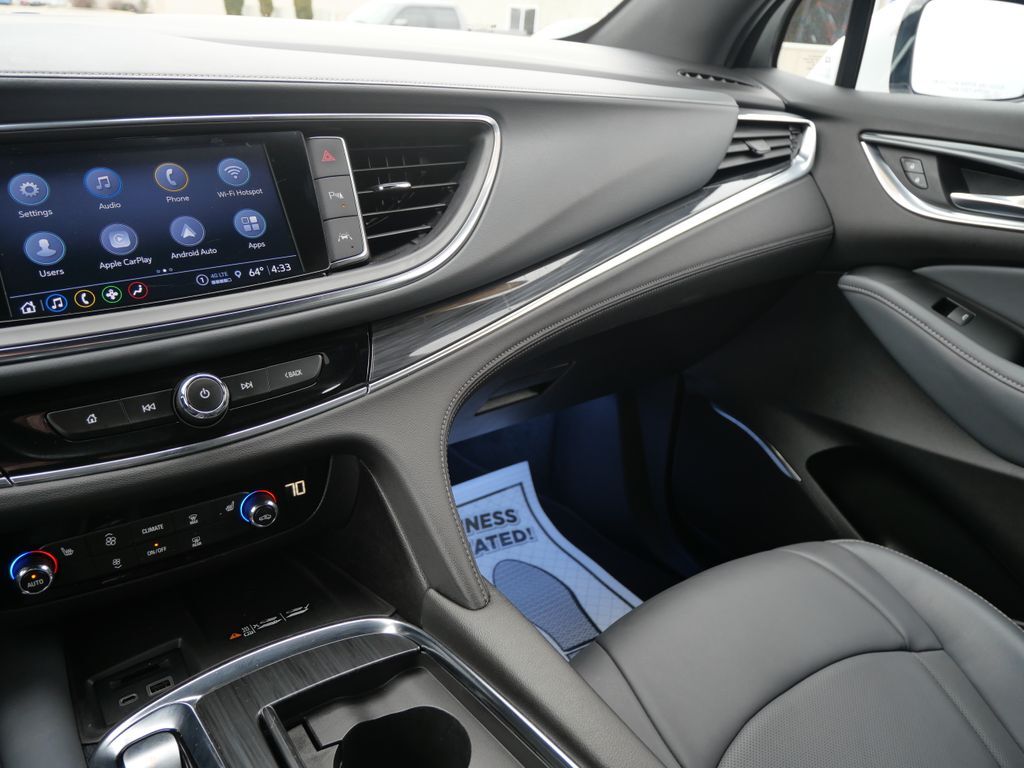 2023 Buick Enclave Essence Mt Pleasant MI