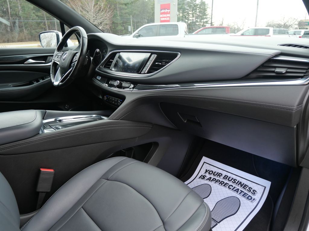 2023 Buick Enclave Essence Mt Pleasant MI