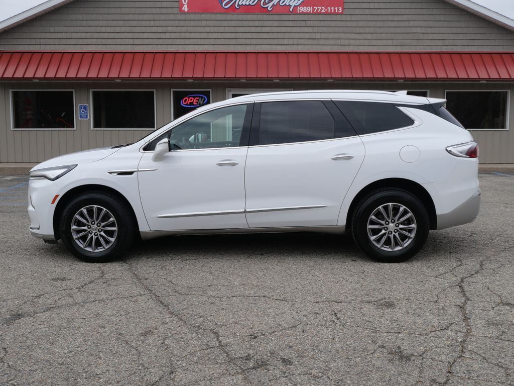 2023 Buick Enclave Essence Mt Pleasant MI