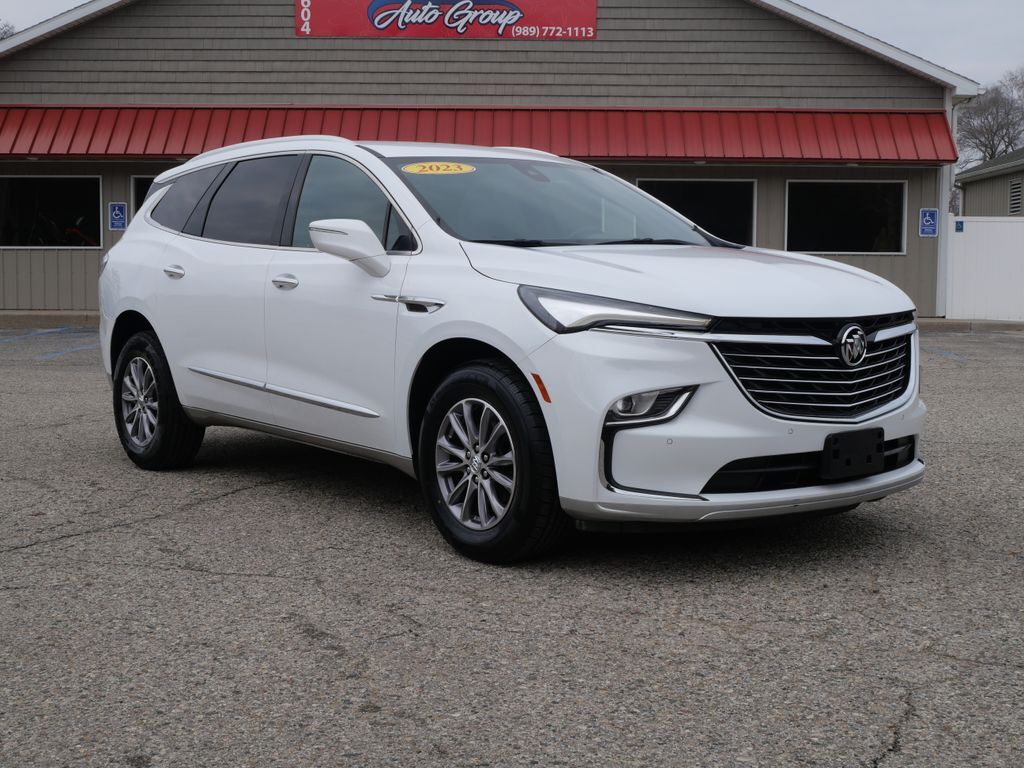 2023 Buick Enclave Essence