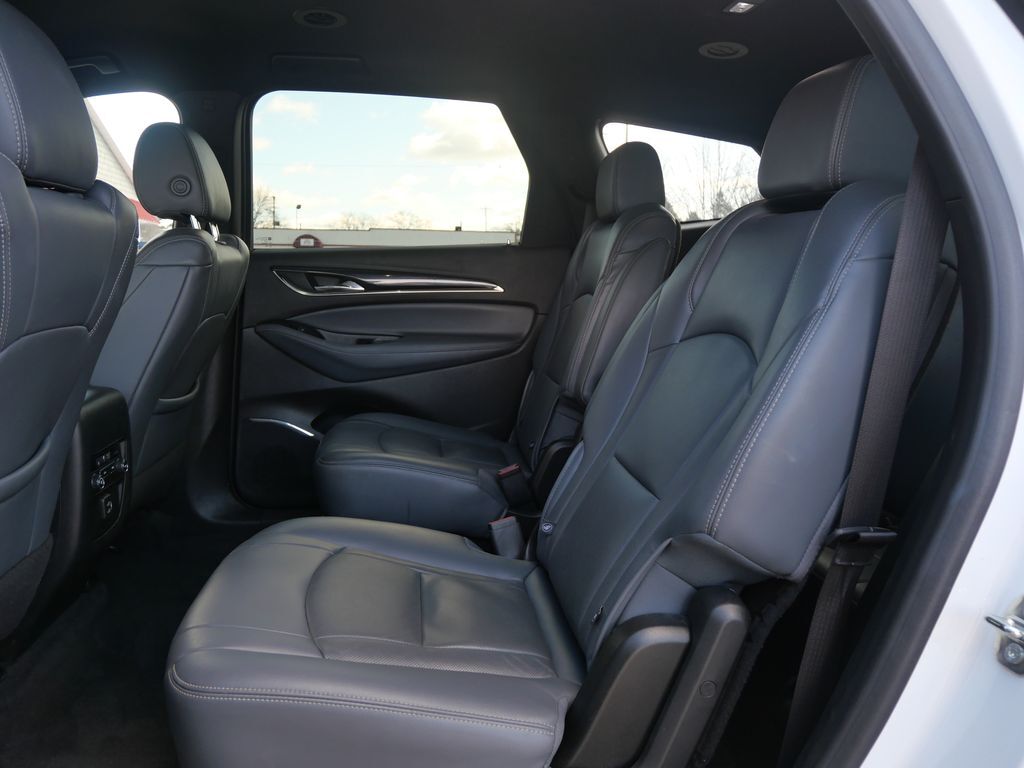 2023 Buick Enclave Essence Mt Pleasant MI