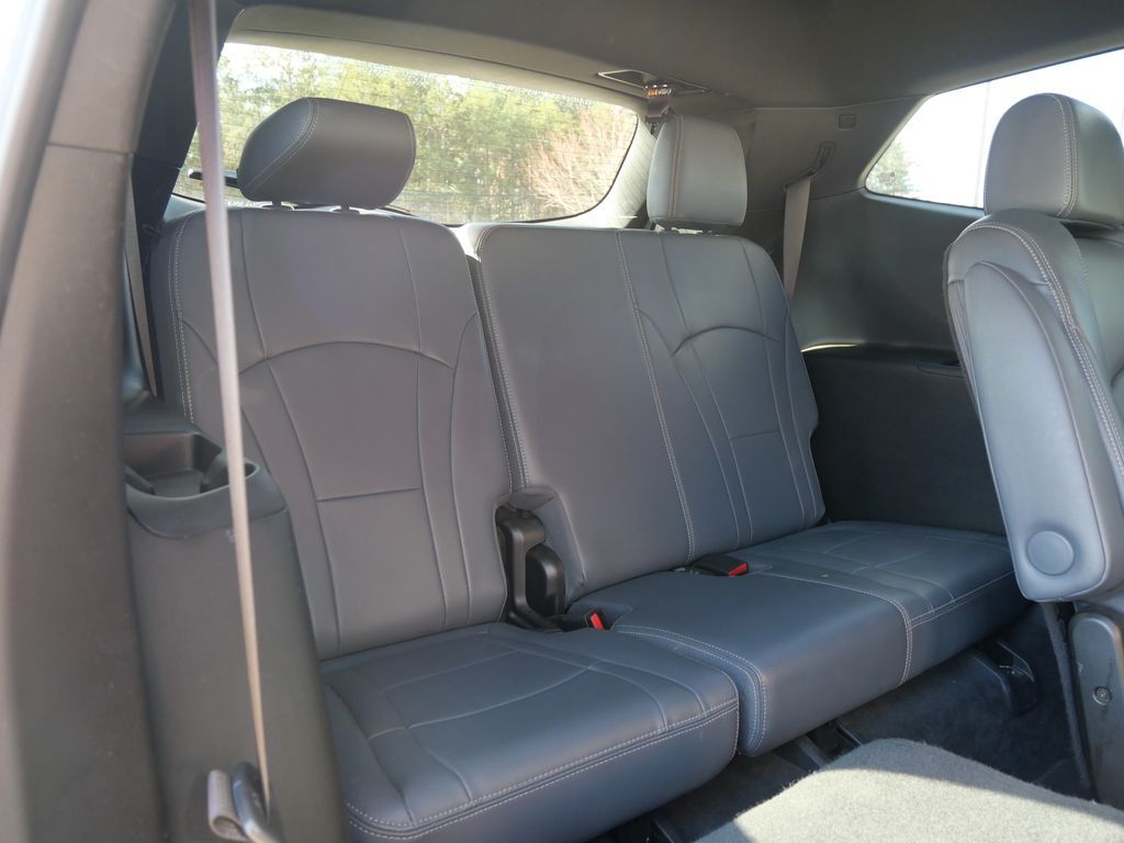 2023 Buick Enclave Essence Mt Pleasant MI