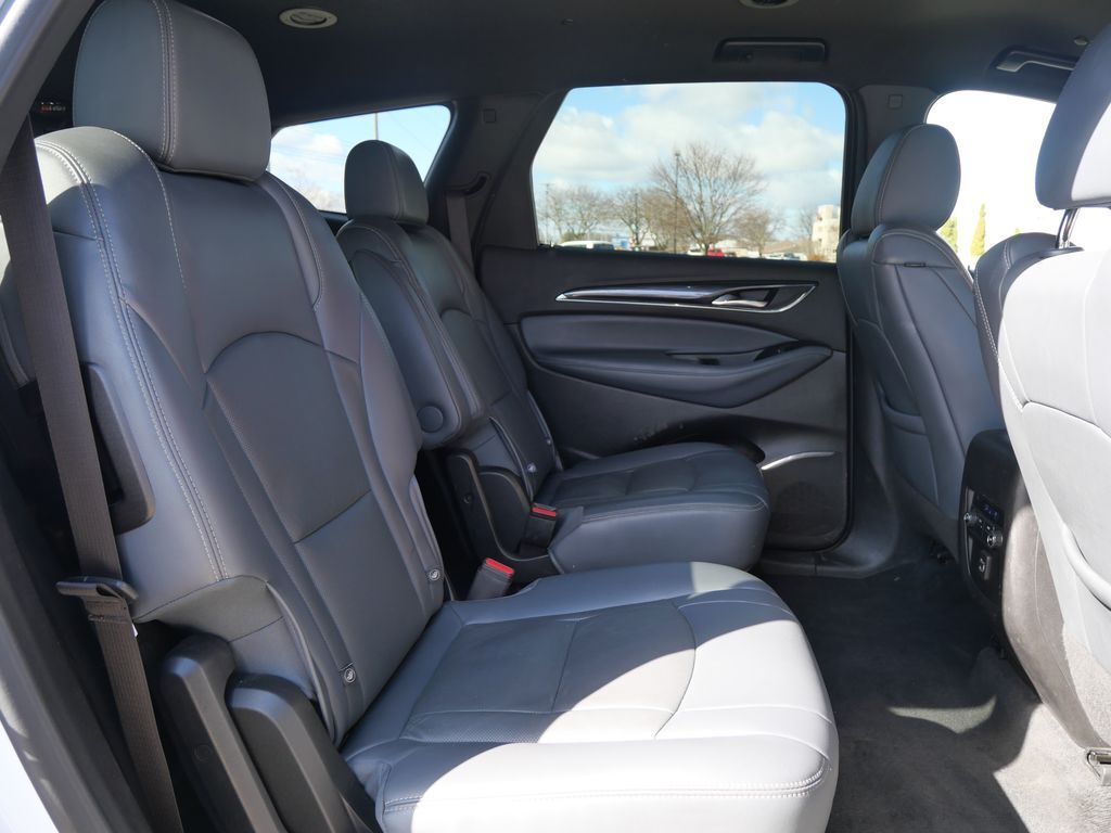 2023 Buick Enclave Essence Mt Pleasant MI