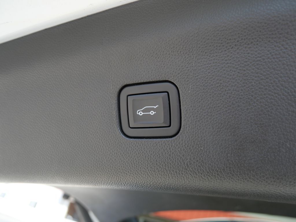 2023 Buick Enclave Essence Mt Pleasant MI