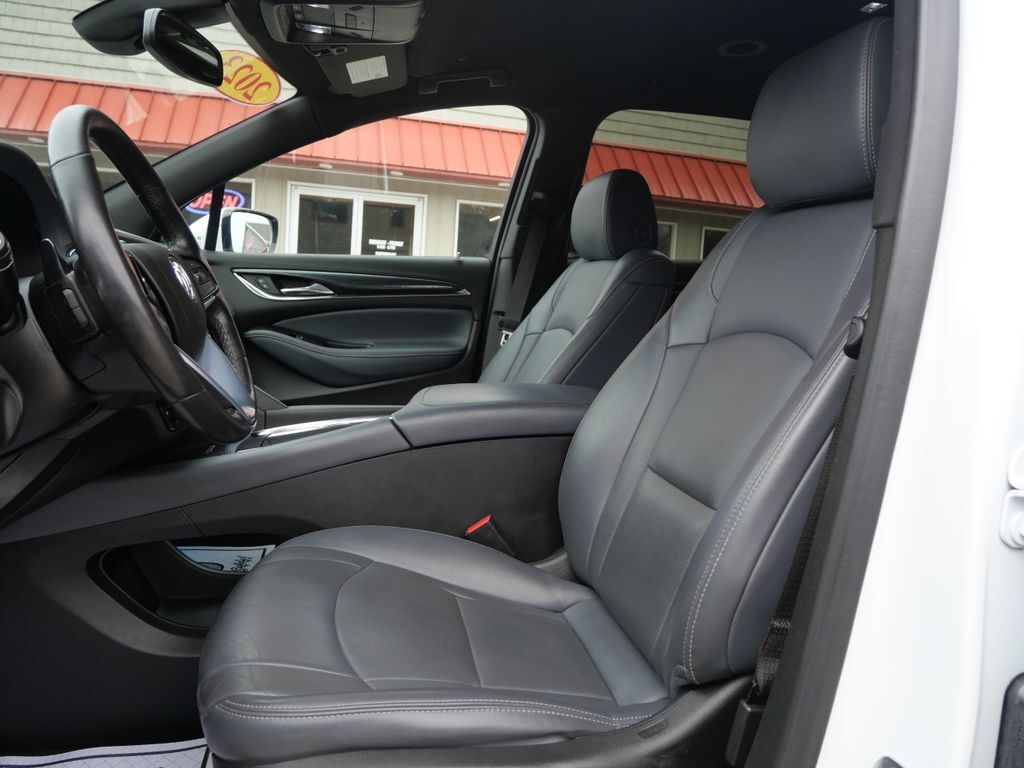 2023 Buick Enclave Essence Mt Pleasant MI