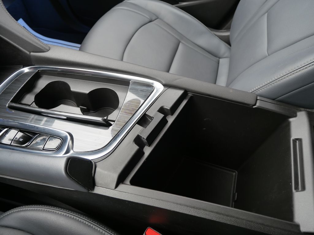 2023 Buick Enclave Essence Mt Pleasant MI