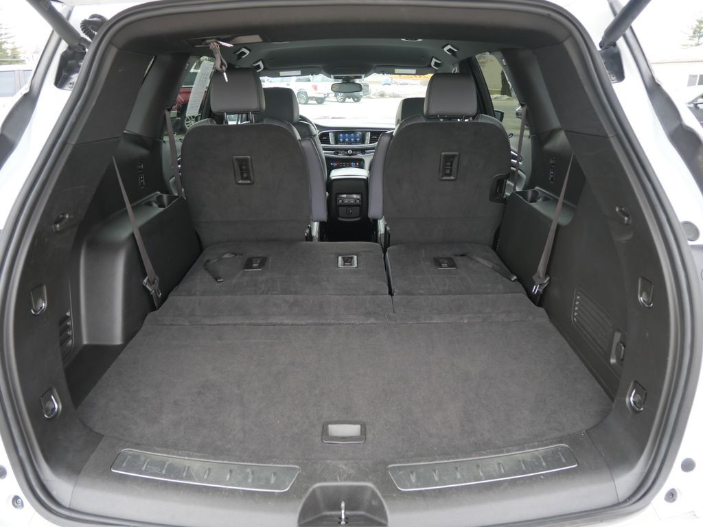 2023 Buick Enclave Essence Mt Pleasant MI