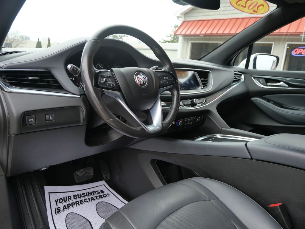 2023 Buick Enclave Essence Mt Pleasant MI
