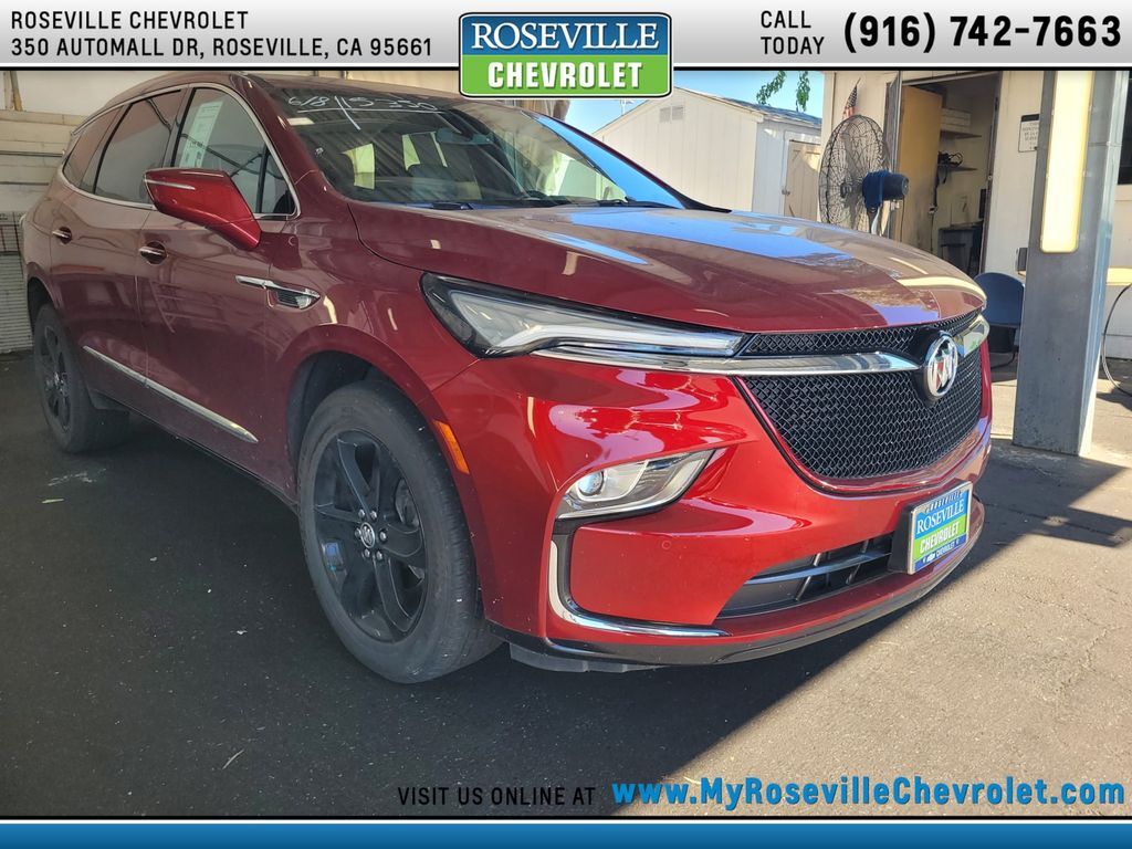 2023 Buick Enclave Essence