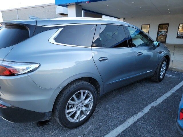 2023 Buick Enclave Essence Farmington MO