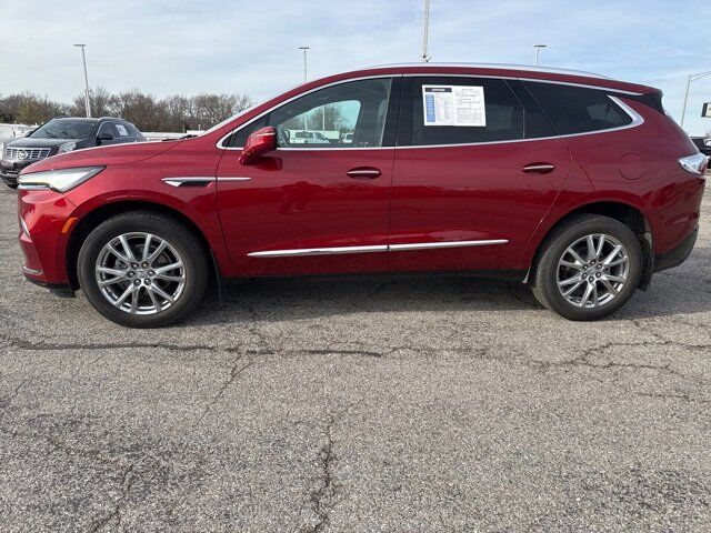 2023 Buick Enclave Premium