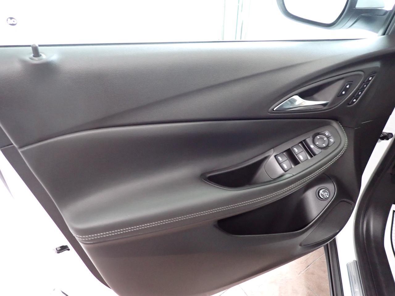 2023 Buick Encore GX Essence AWD 4DR LEATHER Listowel ON