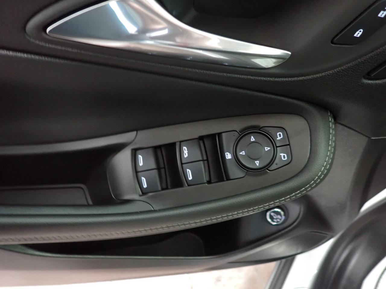 2023 Buick Encore GX Essence AWD 4DR LEATHER Listowel ON