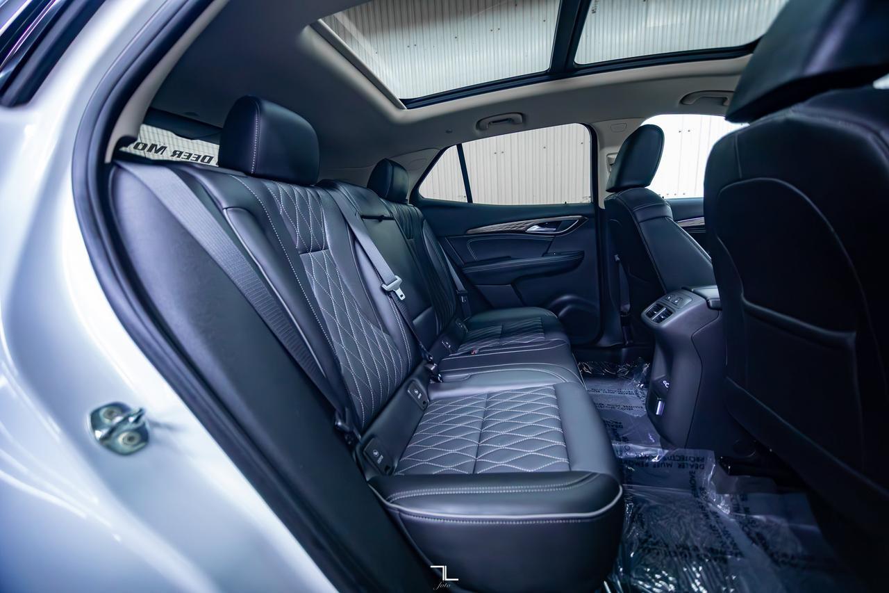 2023 Buick Envision AWD Avenir Leather Nav BCam Red Deer AB