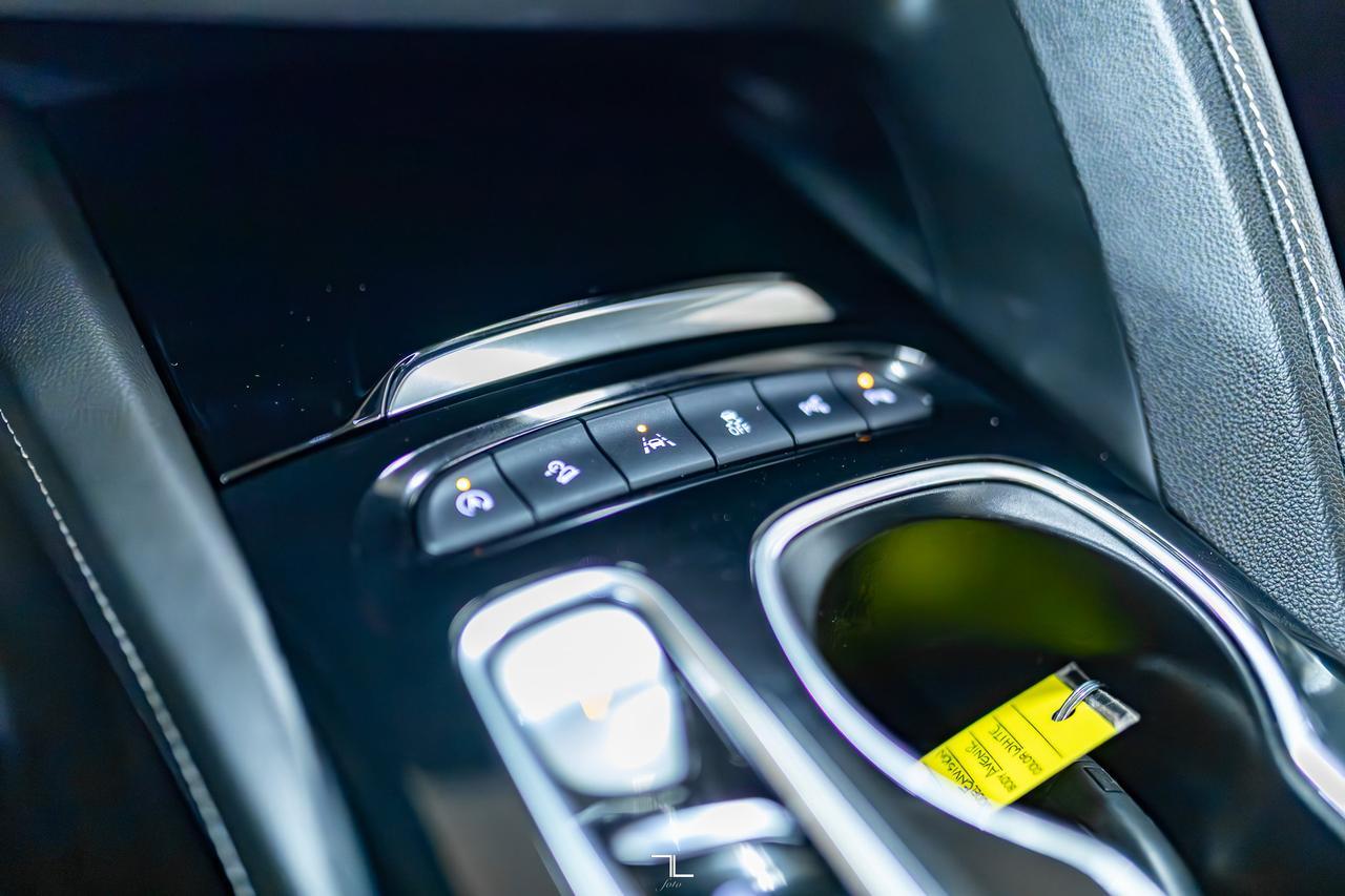 2023 Buick Envision AWD Avenir Leather Nav BCam Red Deer AB