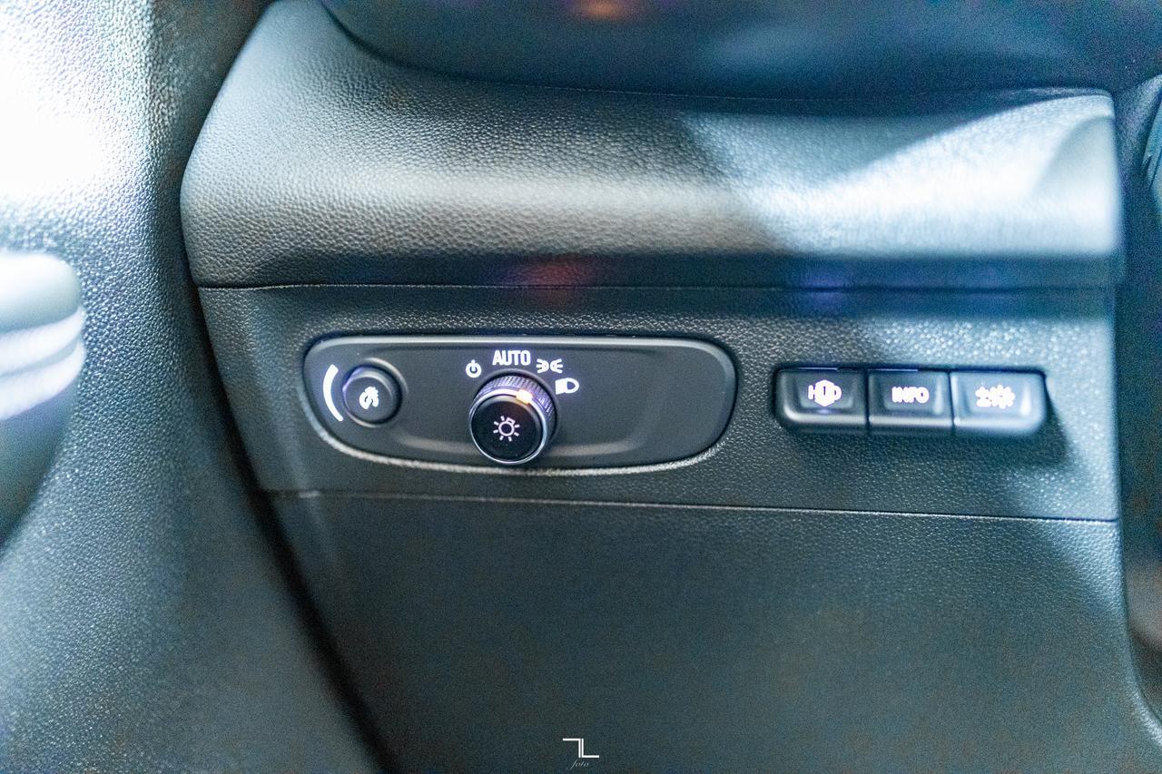 2023 Buick Envision AWD Avenir Leather Roof Nav BCam Red Deer AB