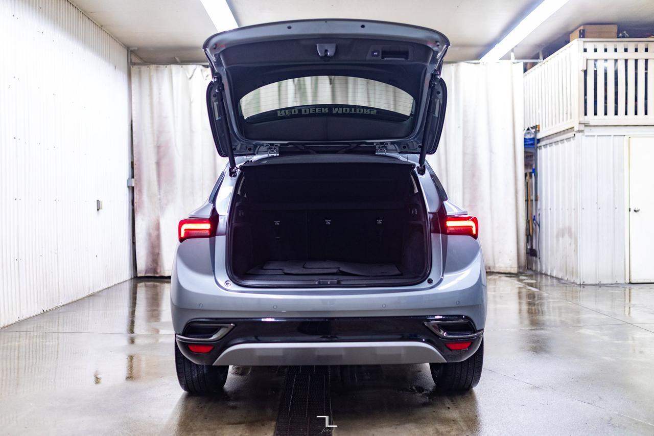 2023 Buick Envision AWD Preferred Roof BCam Red Deer AB