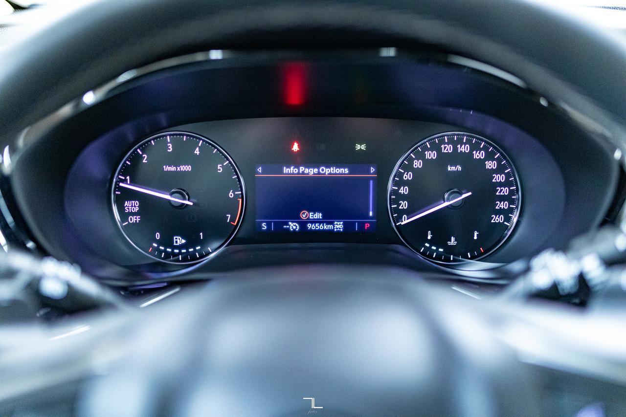 2023 Buick Envision AWD Preferred Roof BCam Red Deer AB