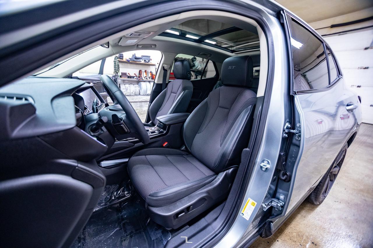 2023 Buick Envision AWD Preferred Roof BCam Red Deer AB