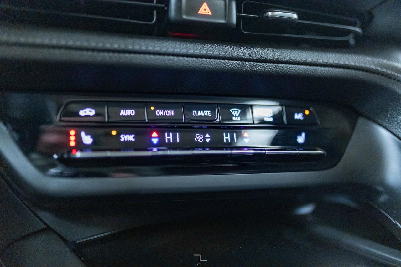 2023 Buick Envision AWD Preferred Roof BCam Red Deer AB