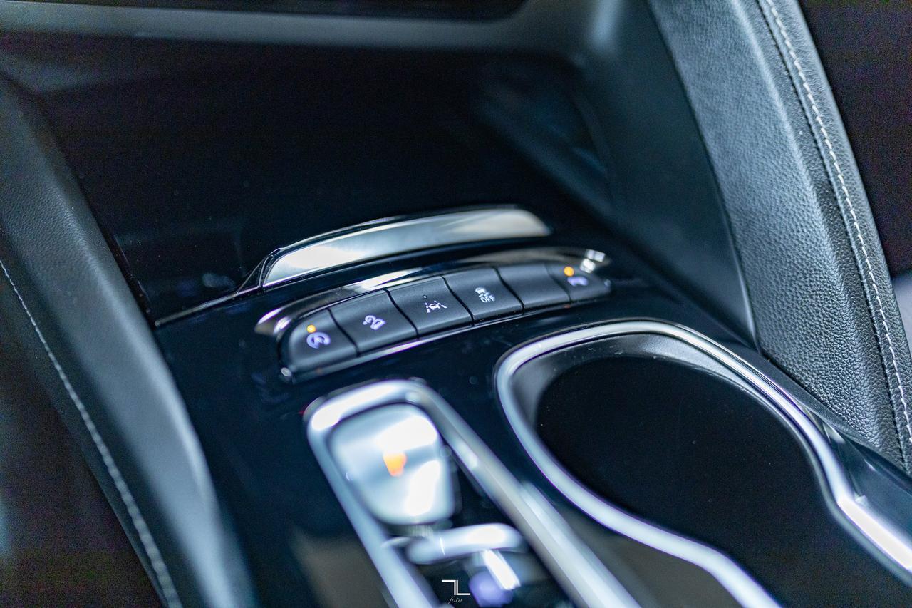 2023 Buick Envision AWD Preferred Roof BCam Red Deer AB