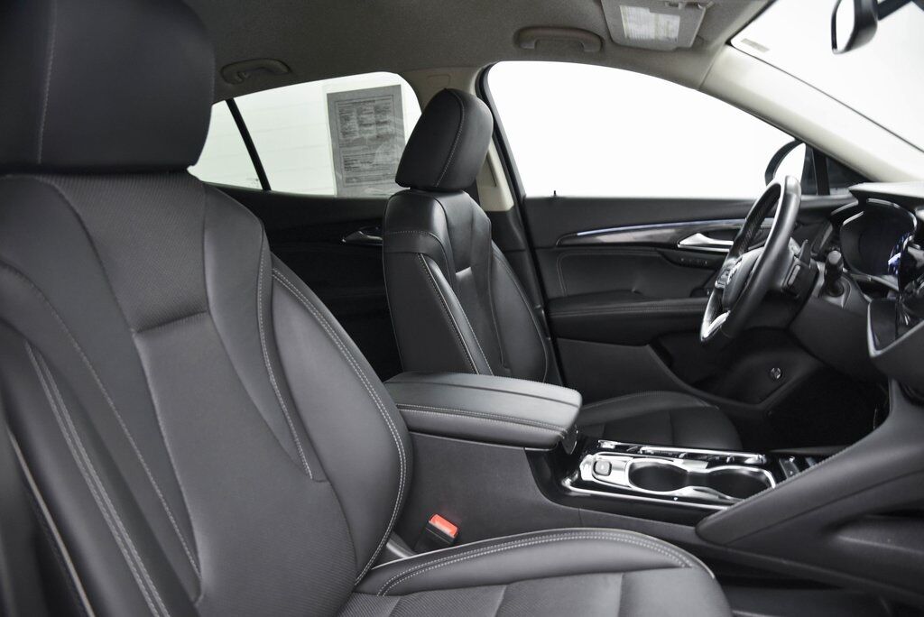 2023 Buick Envision Essence Akron OH