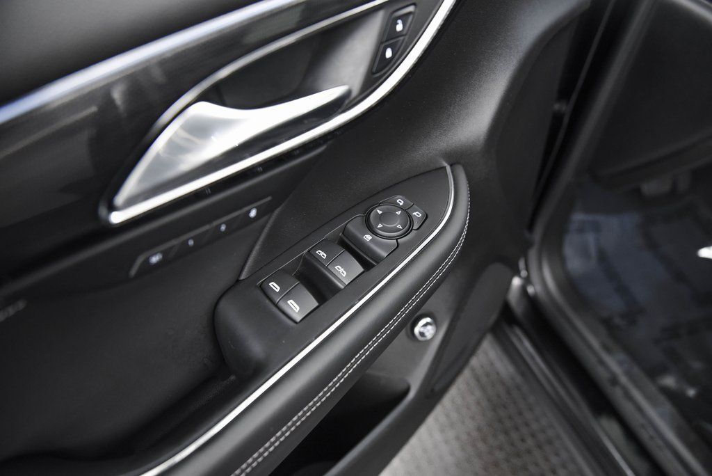 2023 Buick Envision Essence Akron OH