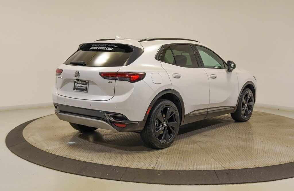 2023 Buick Envision Essence Akron OH