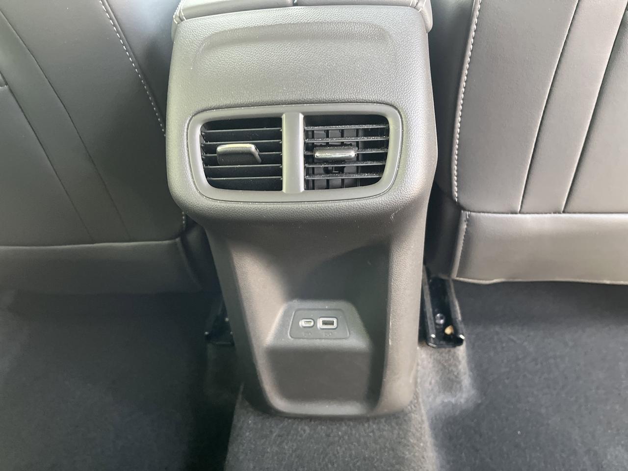 2023 Buick Envision Essence FWD 2.0T w/HeatedMemoryLeatherSeats HeatedSteeringWheel 8-WayPowerDrvrSeat RemoteStart Saukville WI